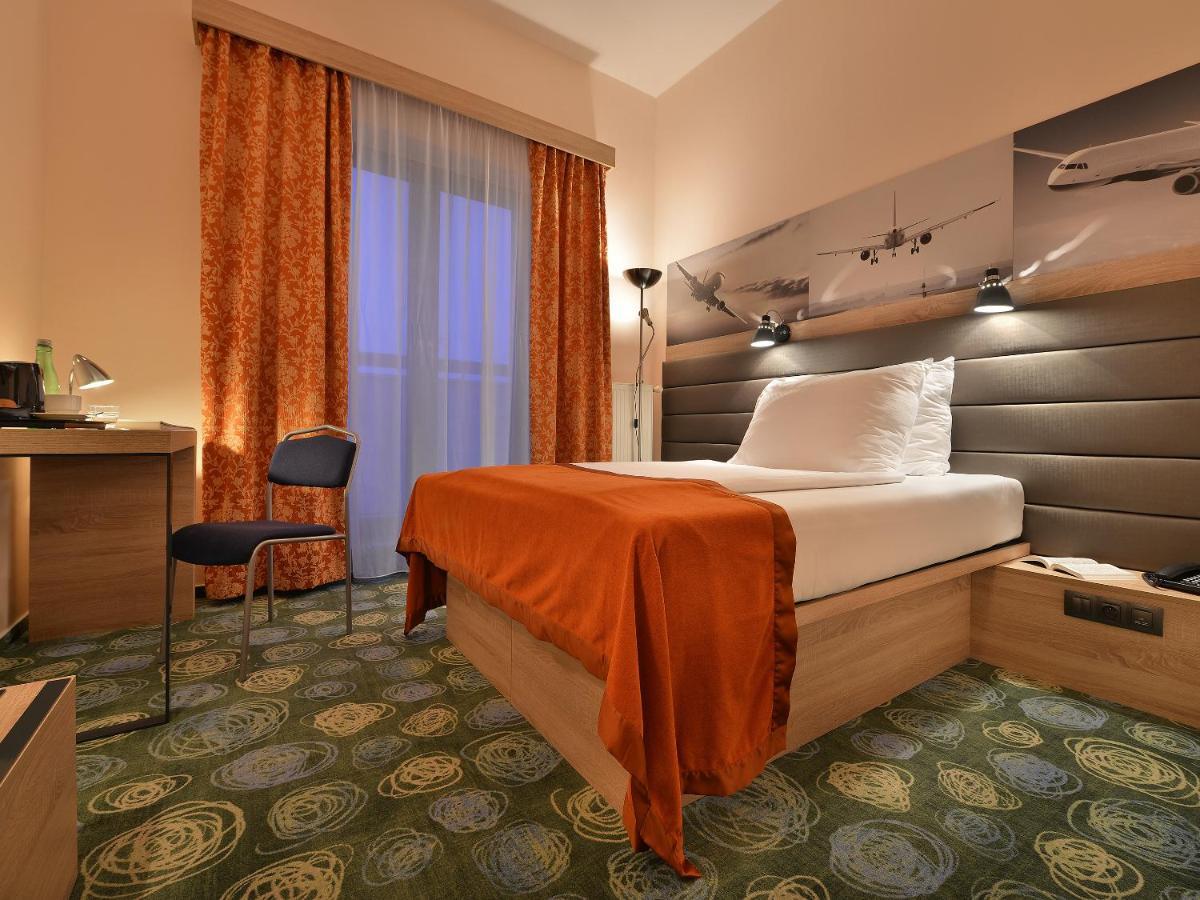 Ramada Airport Praga