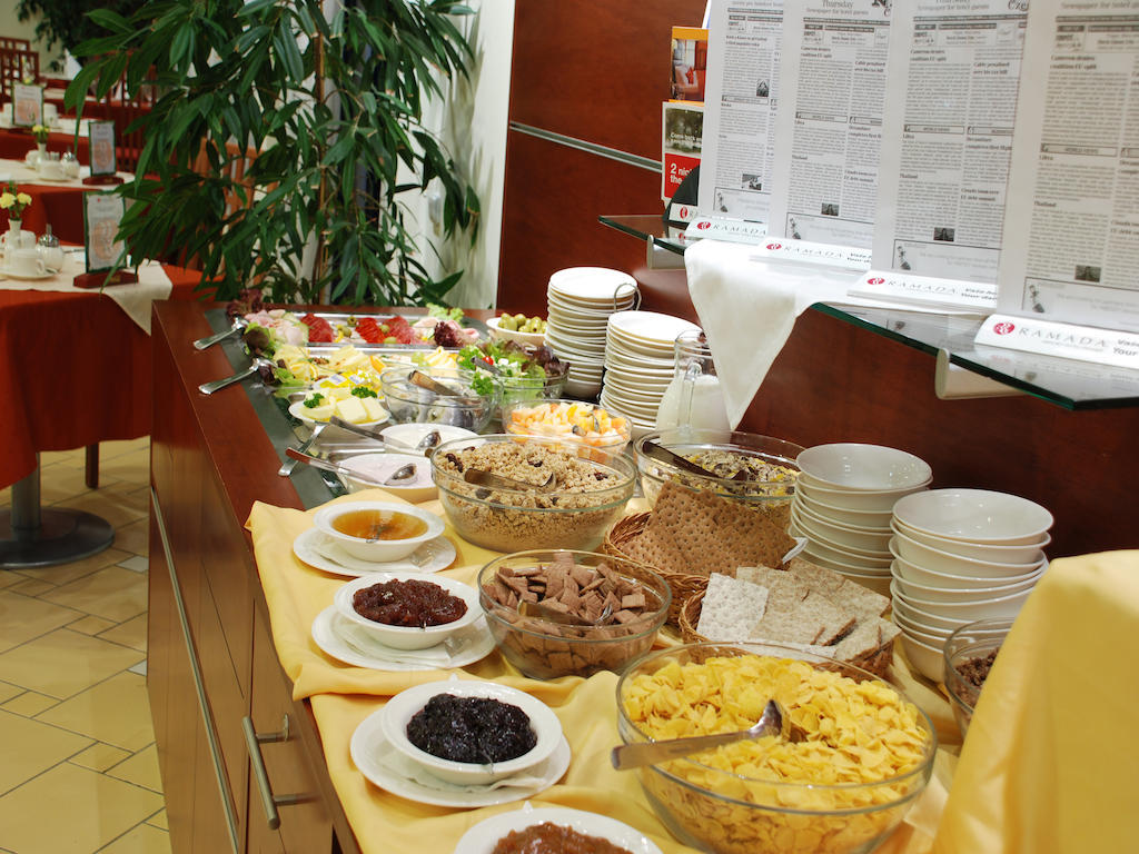 Ramada Airport 4* Praha